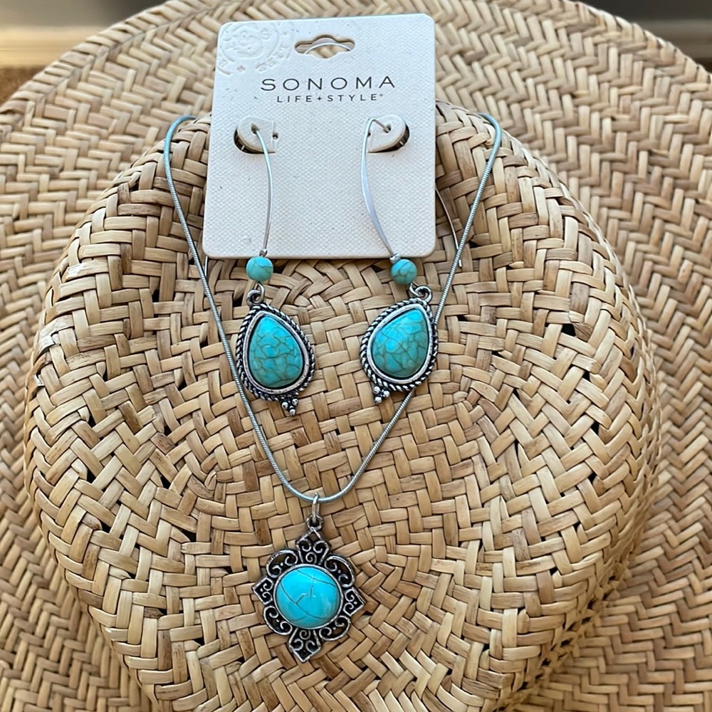 Turquoise style necklace and earrings
